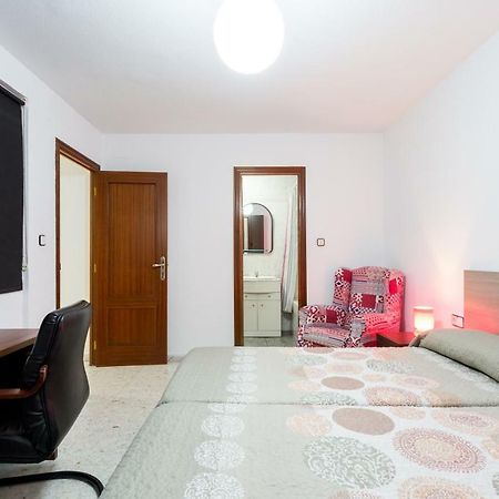 Holi-Rent Albareda Appartement Sevilla Buitenkant foto