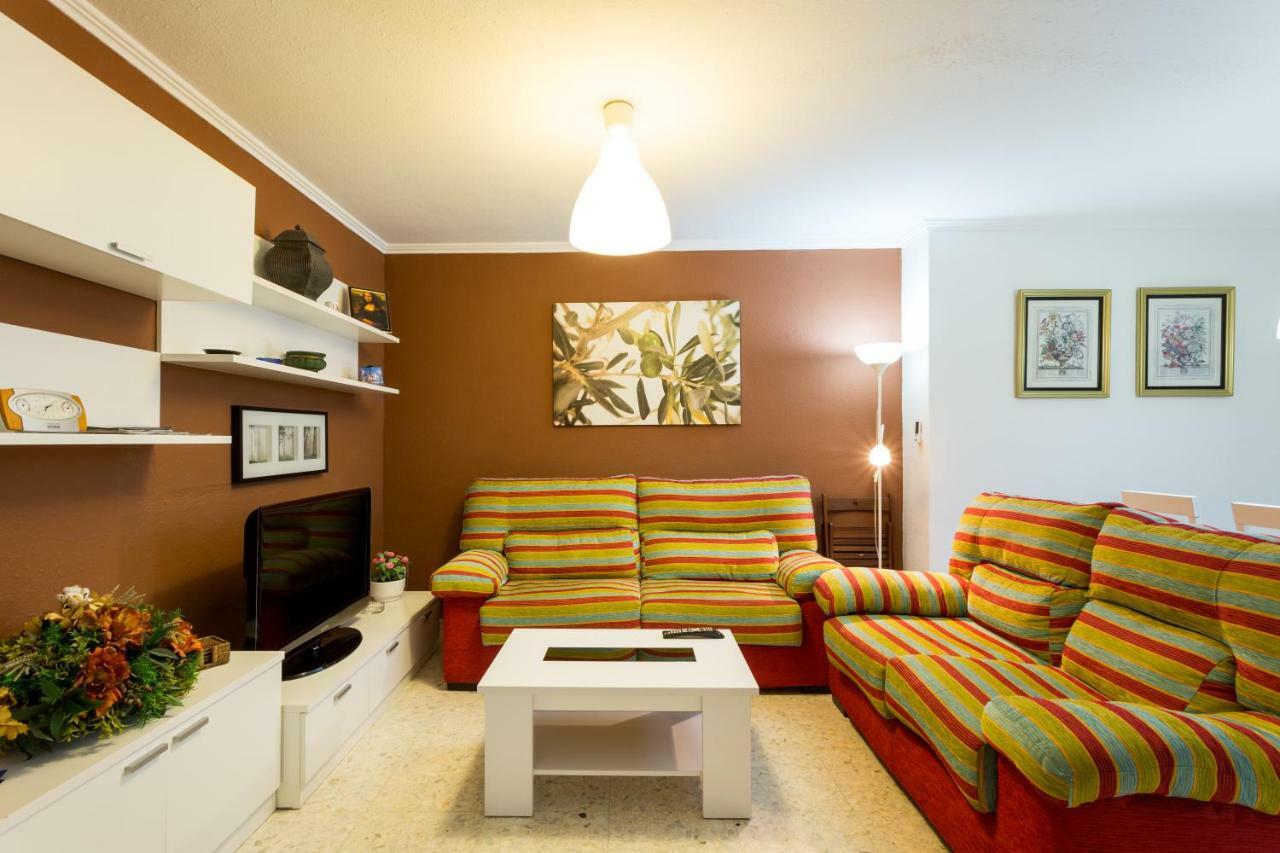 Holi-Rent Albareda Appartement Sevilla Buitenkant foto
