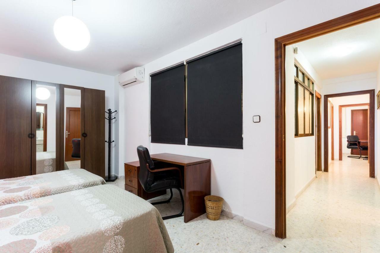 Holi-Rent Albareda Appartement Sevilla Buitenkant foto