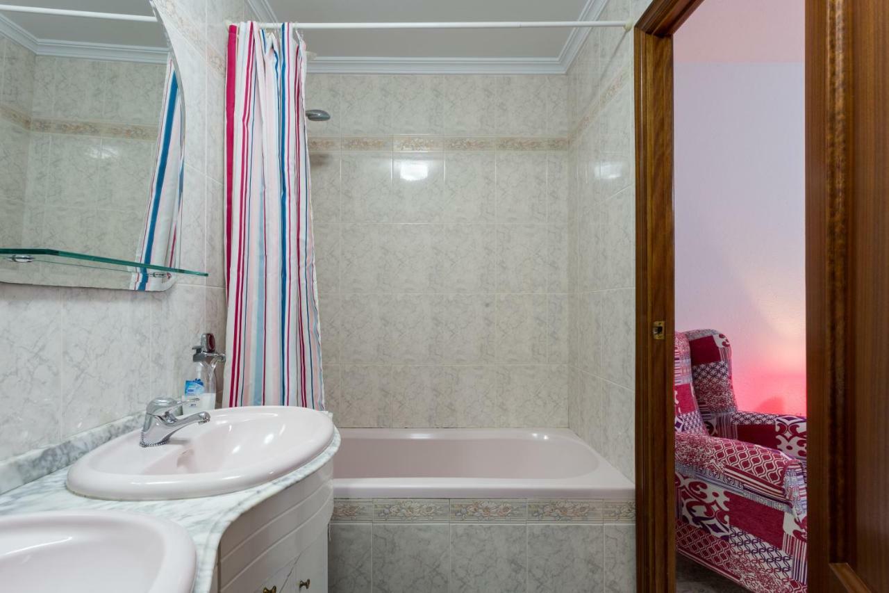 Holi-Rent Albareda Appartement Sevilla Buitenkant foto