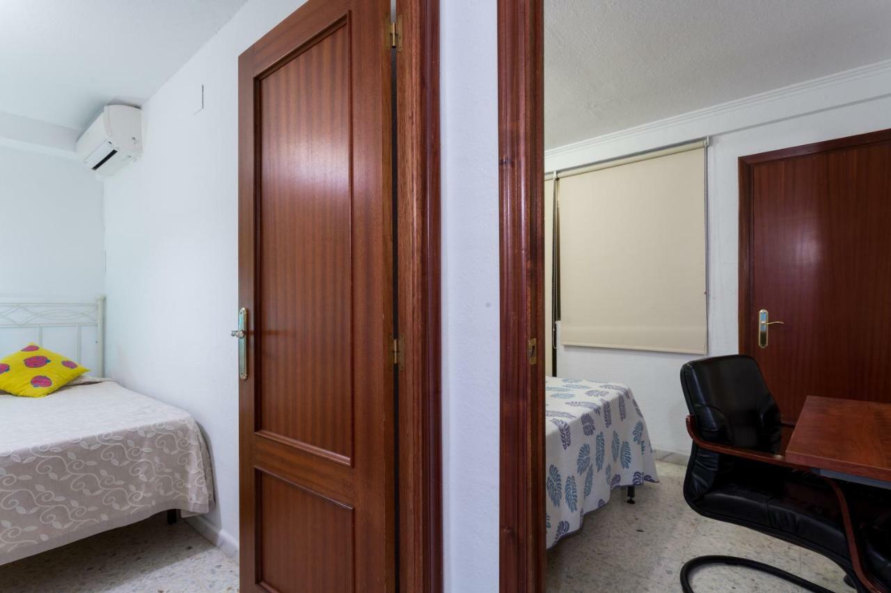 Holi-Rent Albareda Appartement Sevilla Buitenkant foto